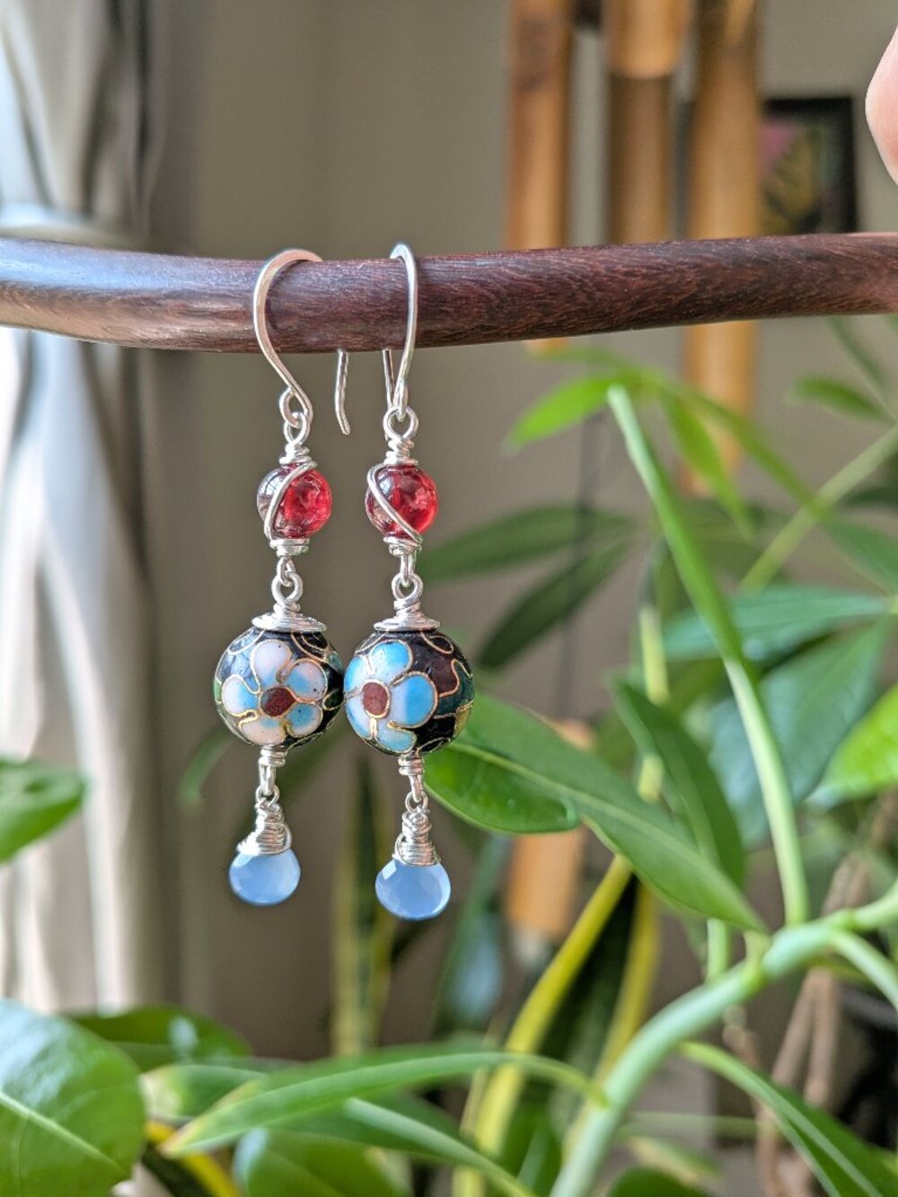 Vintage Cloisonne Earrings with Garnet and Chalcedony in Sterling Silver - Picture 2 of 14